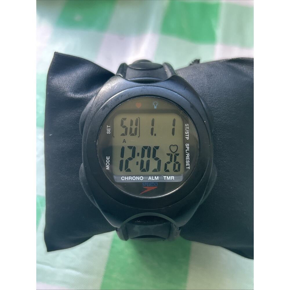 Speedo Multifunction Digital Watch - Picture 2 of 5